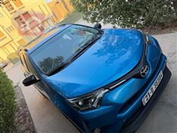 تۆیۆتا ڕاڤ 4